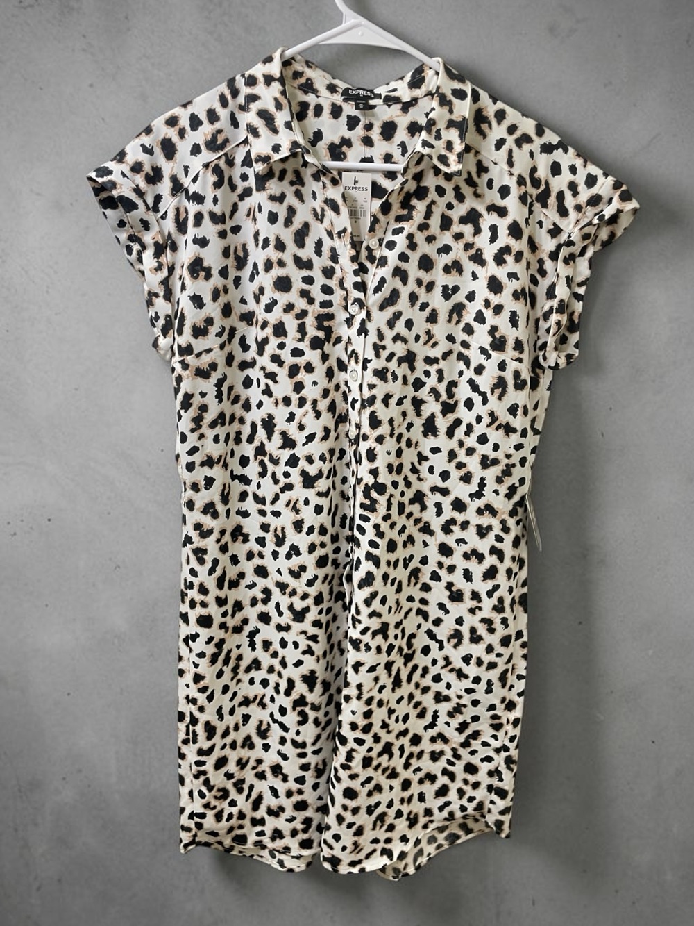 NWT Express Leopard Print Button Front Shirt Dress Medium Missing Belt Mob Wife